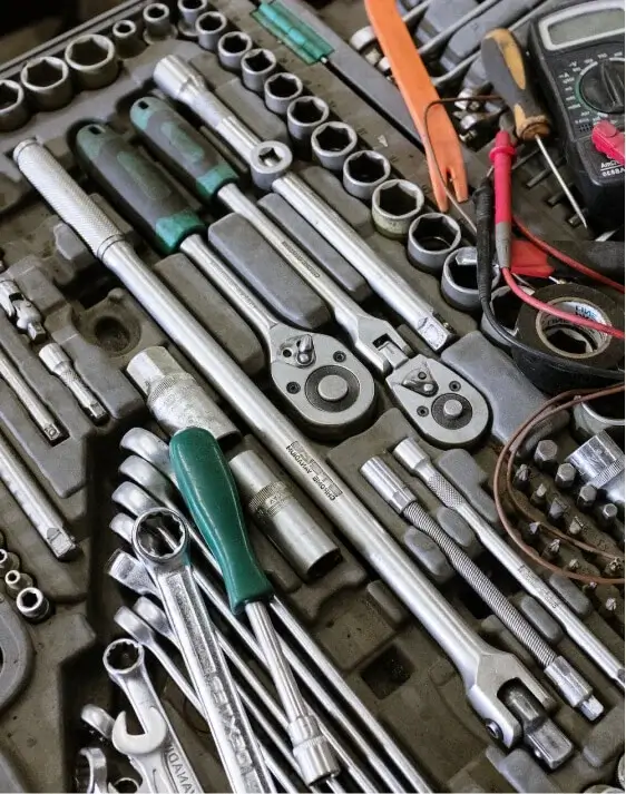 car engine tools